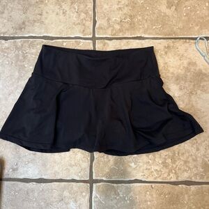 Black cotton on body skort in size medium- only worn once